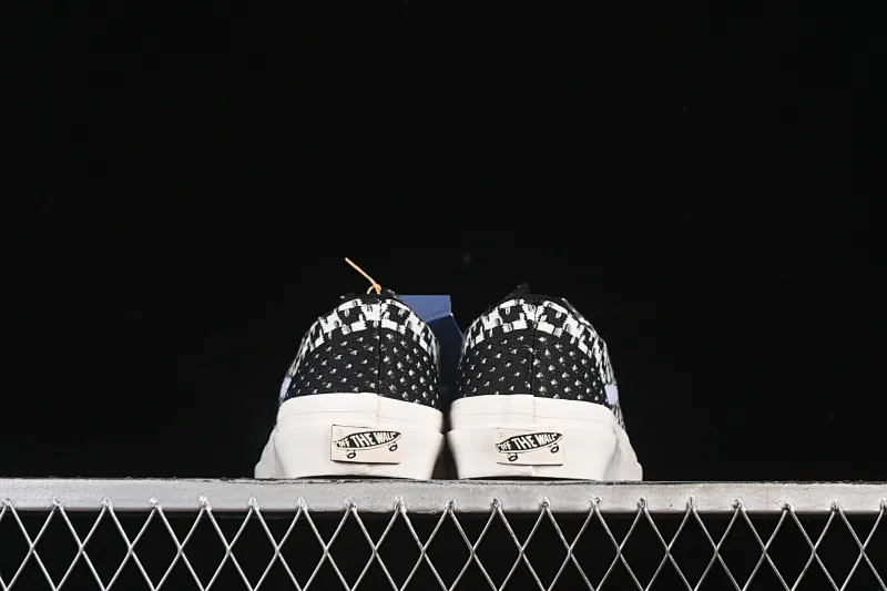 All categories Vans Vans series Vans Low Vans low top Vans Old Skool 36 EK Vans official comfortable and versatile casual skateboard shoes VN000D8HHR0